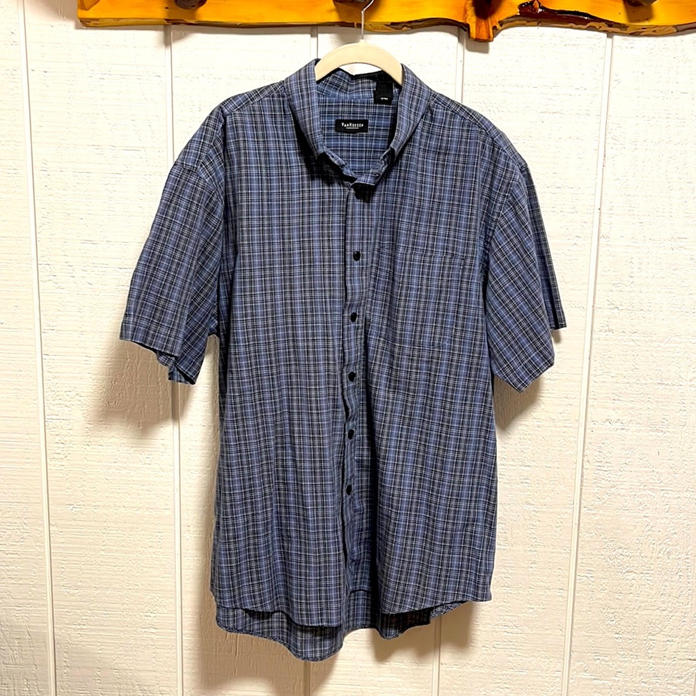 Men’s Blue Plaid Van Heusen Button up shirt